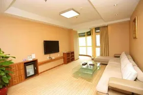 Dreamland Hotel Huizhou - Image 2