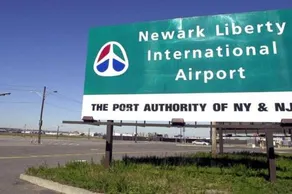 The Flats King Bed- EWR/Penn Station - Image 3