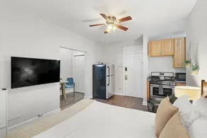 Trendy Studio Apt - Kenwood rep - Image 4