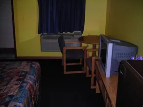 Hollywood Motel - Image 4