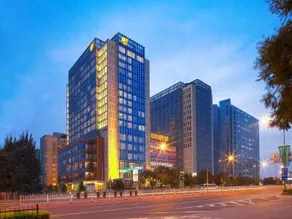 New Century Grand Hotel Beijing - Image 1