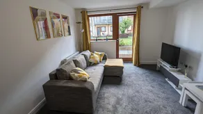 Greenhithe Flat-kent- 20 Mins to London-petsok - Image 4