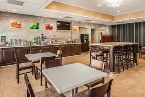 South Boston Inn - Image 5
