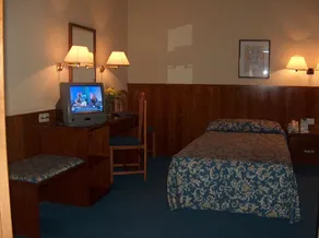 Hotel Madrid - Image 2