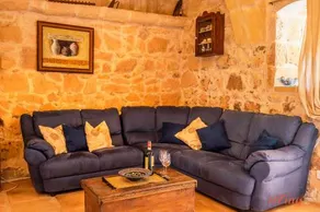 Matli Farmhouse Your Stunning Gozo Getaway - Image 2
