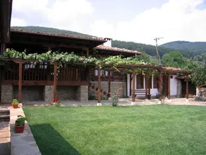 The House With The Vine Guest House - Image 2