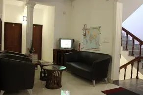 Globe Trotters Inn - Image 2