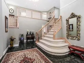 Maple Guesthouse - Image 2