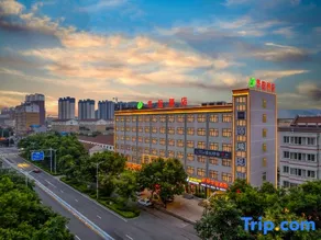 Huayi Hotel (Linzhou Longhu Water Park Branch) - Image 4