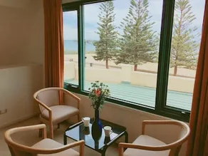 Beach Front Holiday Living - Image 4