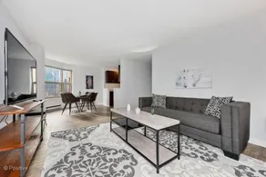 New Chic 1br in Gold Coast By Reserve Rentals - Image 4