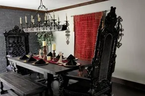 Room in Modern Castle - Image 3