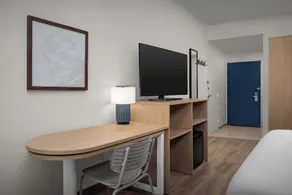 Brandon Center Hotel, An Ihg Hotel - Image 2