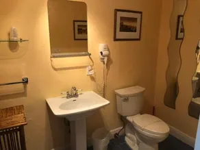 Calypso Inn - Image 2