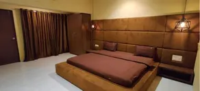 Sun Shine Villa 4BHK - Image 2