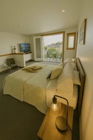 West Queen Anne Townhome - Image 5