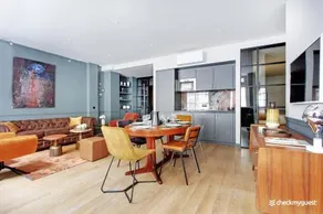 Bed & Breakfast Place Des Vosges - Image 2