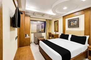 Luxury Urban Stays Near Chennai Airport - Image 2