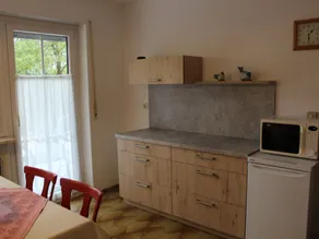 Modern Apartment in Goggersreut with Terrace - Image 4