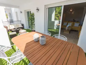 Contemporary Central Apartment - Image 4