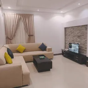 Evan Suites - Image 4