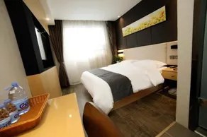 Thank Inn Hotel Shandong Linyi Nanxian Longshan Road Branch - Image 3