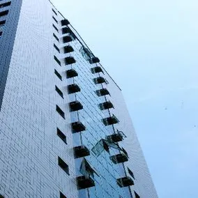 Niagara Flat - Image 1