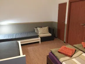 Elvis Guesthouse Budapest - Image 5