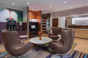 Fairfield Inn Albany University Area - Image 3