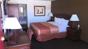 1St Interstate Inn Montrose - Image 4