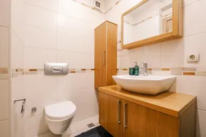 Spacious Flat 3 min to Coast and Bagdat Avenue - Image 2