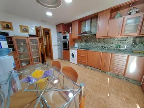 Chalet con piscina en Liria - Image 3