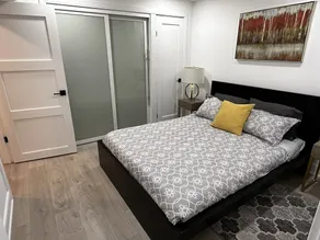 New Spacious 2BR Apt Thornhill - Image 3