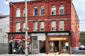 Elegant Suite—Near Kensington Market, Sleeps 8 - Image 5