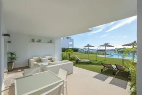 Elviria Luxury Paradise - Image 2