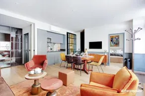 Bed & Breakfast Place Des Vosges - Image 5
