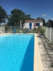 Studio avec piscine - Image 2