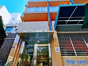Hotel J&C - 1 Dotonbori - Image 2