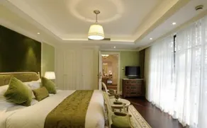 Imperial Palace Club - Image 4