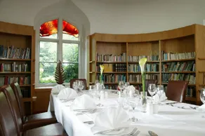 The Coach House at Missenden Abbey - Image 3