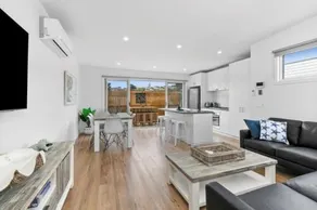 CASA EMEC- 500m To The Beach Or Main Strip! - Image 5