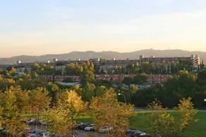 Vila Universitaria UAB Campus - Image 1