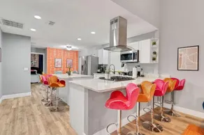 Groovy Funhouse Getaway 4 bdrm near Legoland - Image 4
