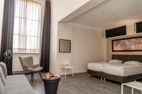 Bed & Breakfast De Oale School - Image 3