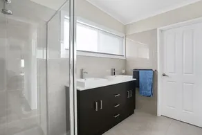 Upstairs Cottage On Beachurst - Image 3