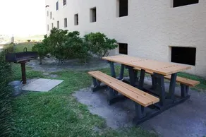 Buena Vista Plaza - Image 5