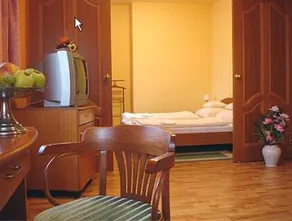 Karádi Hotel - Image 5