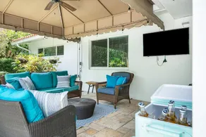 Exclusive Miami House: Your Private Pool Paradise - Image 3