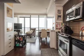 Romantic space with stunning city view - Image 3