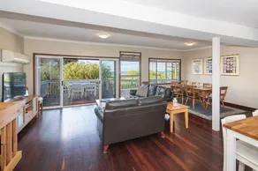 Bay Vista - Image 5